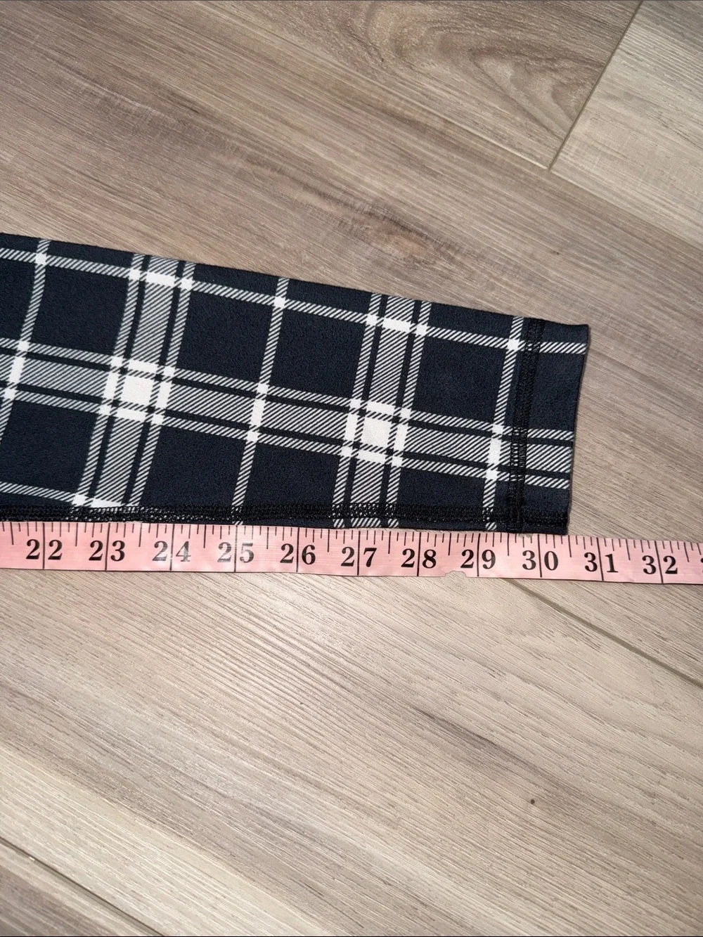 Lululemon wunder under full on leggings in varsity plaid size 4